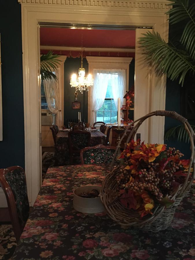 Annie Wiggins Guest House Галена Экстерьер фото